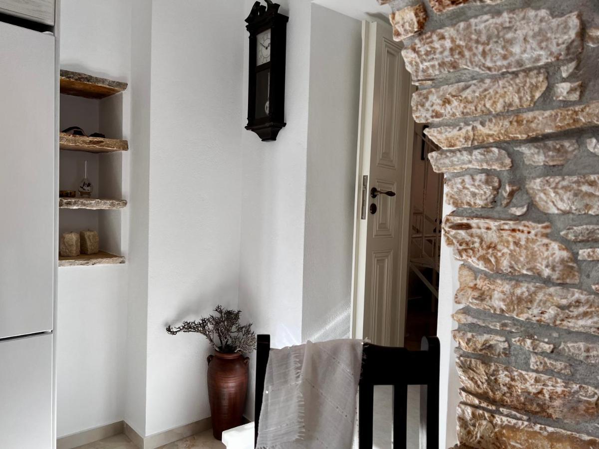 Petra Home Heritage And Hospitality Aperathos Exterior photo